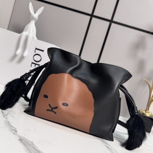 sy_no_C142B07A9347F34D5CBD2FE06DB2C631_0 Loewe Lion Intarsio Flamenco Medium Bag – Glossy Calfskin Leather (Black)