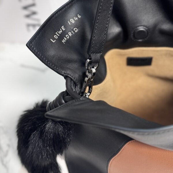 Loewe Lion Intarsio Flamenco Medium Bag – Glossy Calfskin Leather (Black)