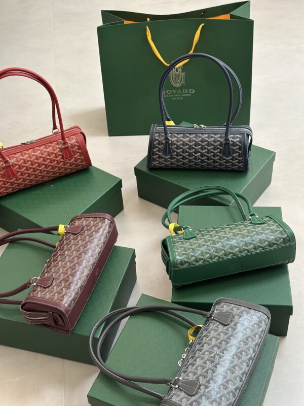 sy_no_C1DB047ED2D1C19F4E7463F26A7EF373_14 Goyard Bonbonnière Bag
