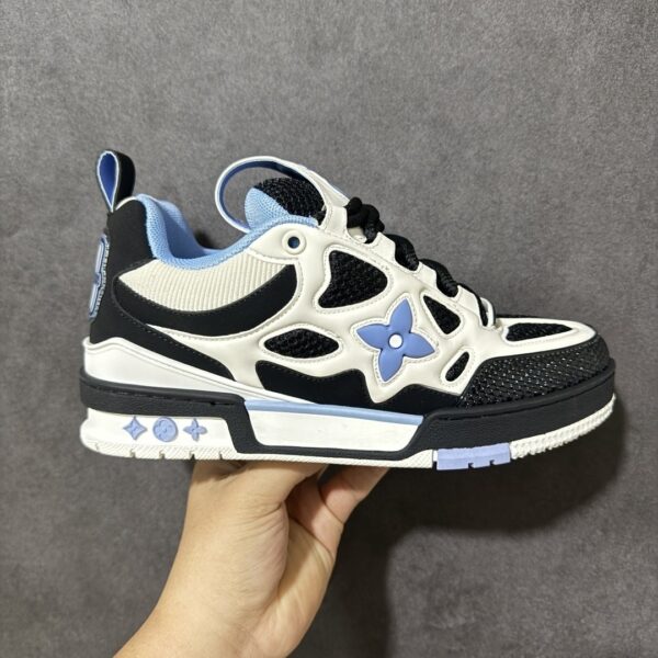 sy_no_C340483BC5F473360AE8A242100A5796_0 Black, White & Ice Blue Retro Skate Sneakers
