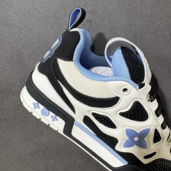 sy_no_C340483BC5F473360AE8A242100A5796_6 Black, White & Ice Blue Retro Skate Sneakers