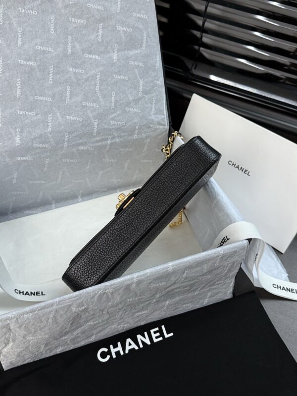 sy_no_C367CD68172FDB2C83C59390939D0103_2 Black Textured Calfskin Gemstone Letter Charm Chain Flap Bag