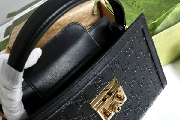sy_no_C561CE865A700754EDBEDB7407B5FB37_14 Padlock Embossed Leather