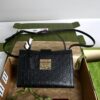 sy_no_C561CE865A700754EDBEDB7407B5FB37_6 Padlock Embossed Leather