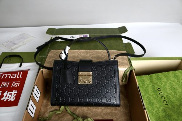 sy_no_C561CE865A700754EDBEDB7407B5FB37_6 Padlock Embossed Leather