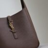 sy_no_C612DD409DB10097BC444834506B0598_2 LE 5 À 7 Underarm Bag – Pecan Brown