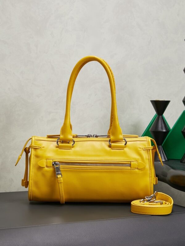 sy_no_C71ED4DE9B01117B276DCB33DD9357E4_1 Yellow Leather Front-Zip Double-Handle Shoulder Crossbody Bag