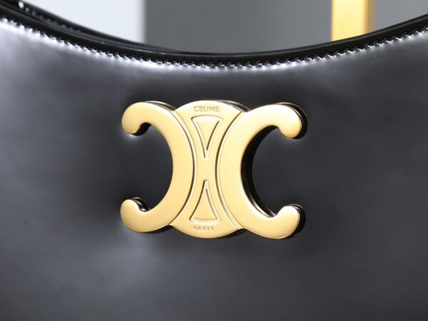 sy_no_C83A4042BBBCEFC3D90AA7147F522CD7_1 Tilly Medium Shoulder Bag – Glossy Calfskin