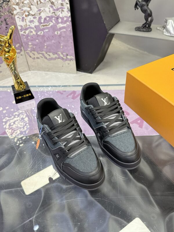 Louis Vuitton LV Trainer Maxi Black & Dark Grey Mixed-Material Sneakers