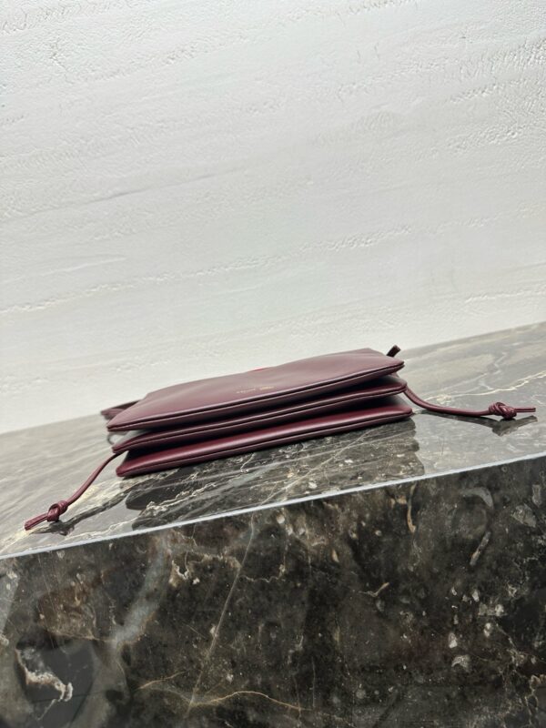 sy_no_CA7E6ACD012425DE6502A01AD414B3C7_5 Trio Flap Bag – Red