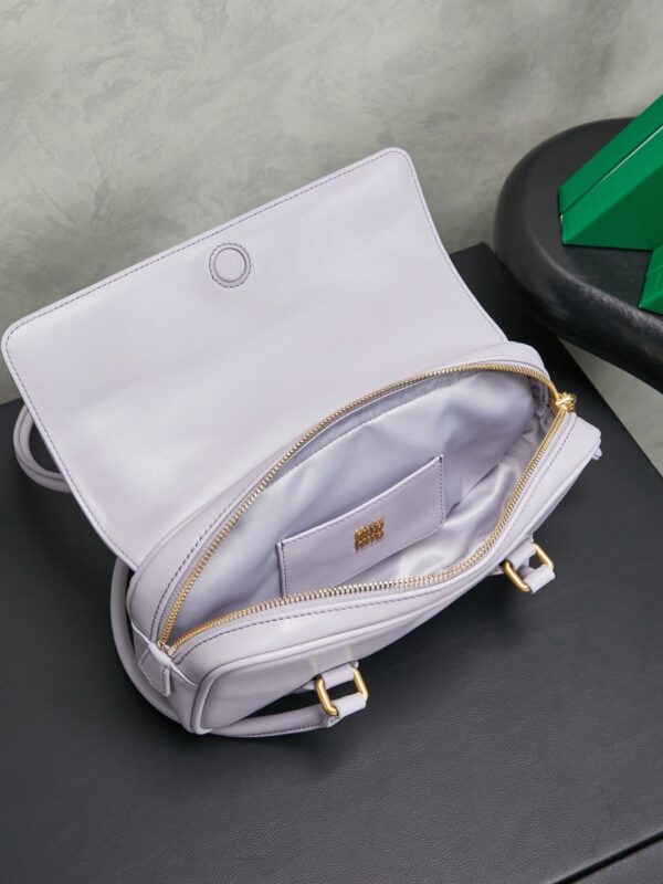 sy_no_CAA11B15AEDD2DFEEAD7F1EC4231949E_7 Miu Miu New Bowling-Style Shoulder Bag