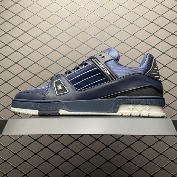 sy_no_CAA2D129AAF4D291293FFEFBFD12BF41_0 Navy Vertical-Stripe Velvet Trainer Sneakers
