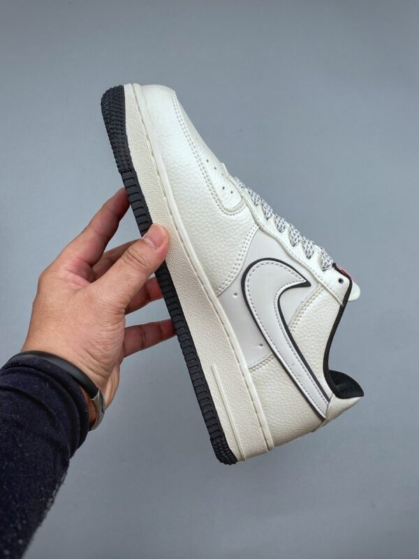 sy_no_CACBA109ECAA823E2476C5E815454D6B_1 Nike Air Force 1 Low Custom Concept – Sail & Black Chain Edition