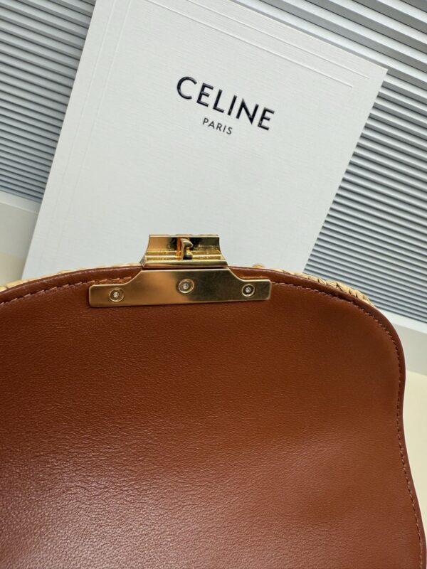 sy_no_CBC496A9FCA9CA8BC7977A499B119477_6 CELINE Triomphe Kelly Raffia Handbag