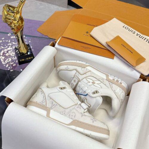 sy_no_CD95B56E2026DABA7E6A05498B911956_0 Louis Vuitton LV Trainer Strap White & Beige/Cream Retro Sneakers