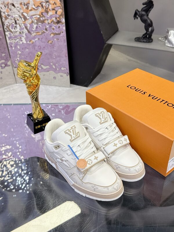 sy_no_CD95B56E2026DABA7E6A05498B911956_4 Louis Vuitton LV Trainer Strap White & Beige/Cream Retro Sneakers