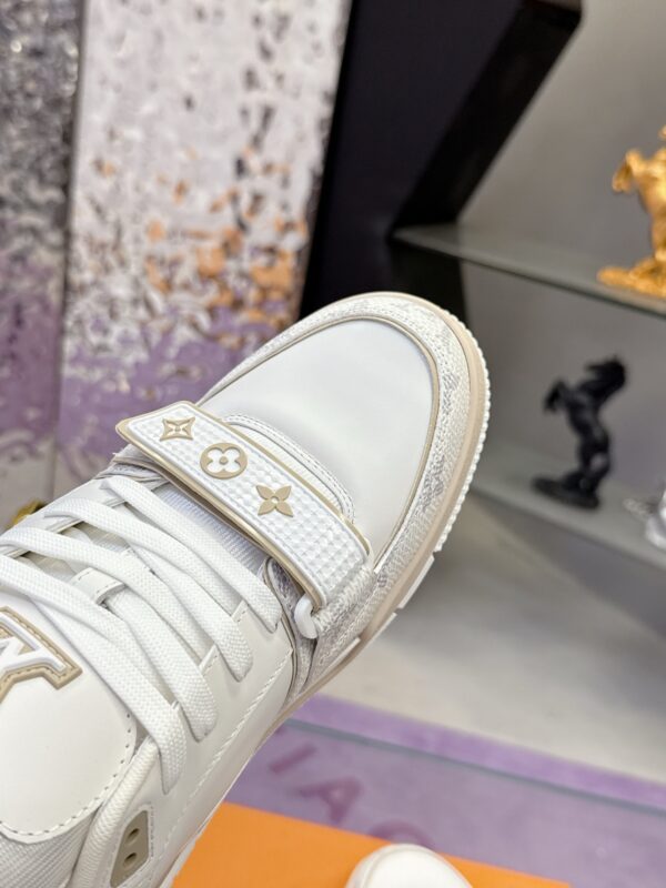 sy_no_CD95B56E2026DABA7E6A05498B911956_6 Louis Vuitton LV Trainer Strap White & Beige/Cream Retro Sneakers