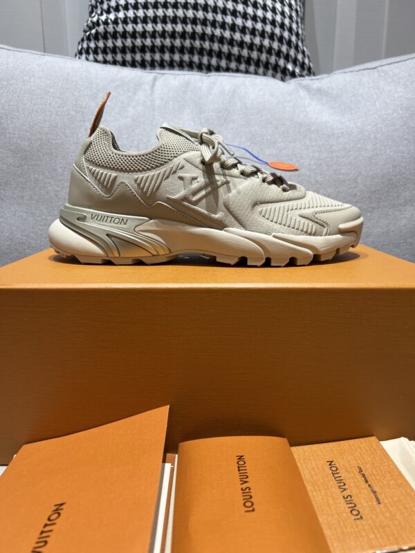 sy_no_CF4B829AD0C2442D37F2A2F359CB66F2_1 Taupe, Grey Khaki & Champagne Gold Technical Dad Sneakers