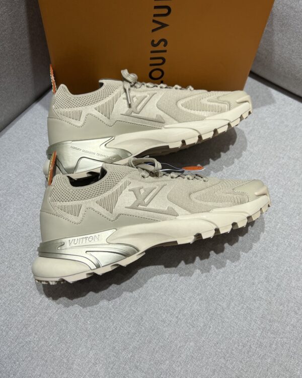 sy_no_CF4B829AD0C2442D37F2A2F359CB66F2_7 Taupe, Grey Khaki & Champagne Gold Technical Dad Sneakers