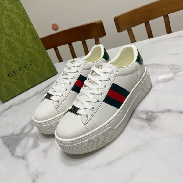 sy_no_CF992980856849F4AC14999968E858F6_0 Gucci Women's Ace Platform Sneaker – White / Green / Red