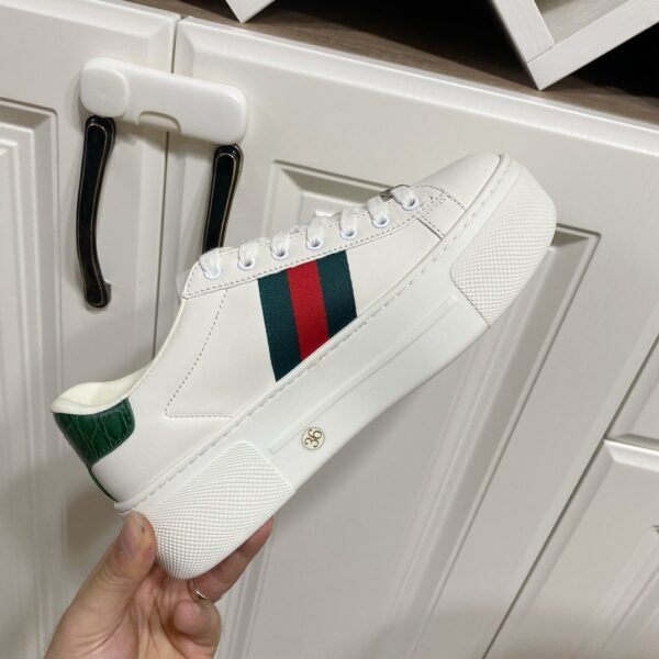 sy_no_CF992980856849F4AC14999968E858F6_3 Gucci Women's Ace Platform Sneaker – White / Green / Red