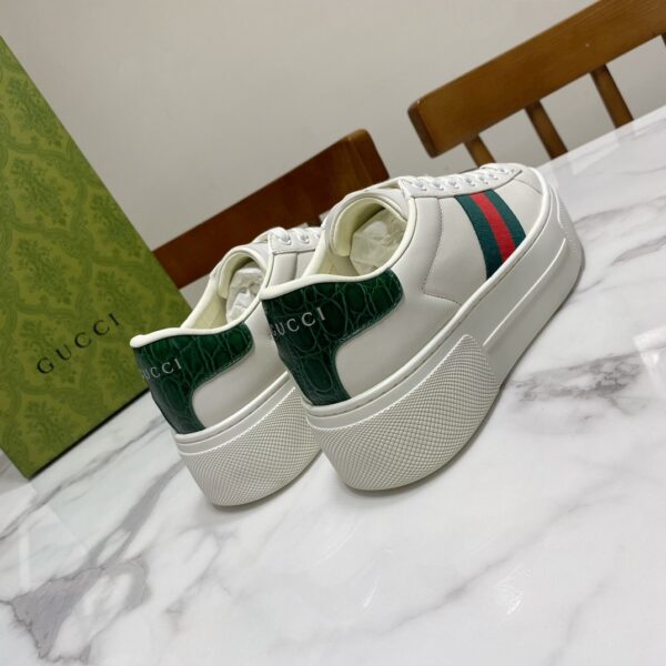 sy_no_CF992980856849F4AC14999968E858F6_4 Gucci Women's Ace Platform Sneaker – White / Green / Red