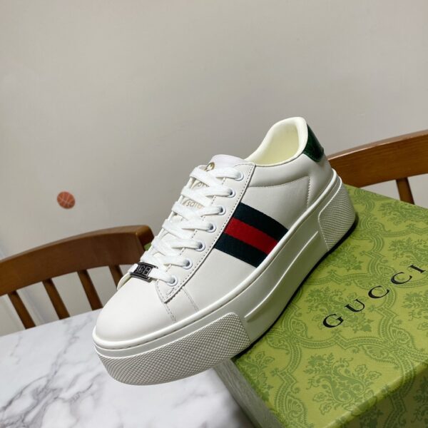 sy_no_CF992980856849F4AC14999968E858F6_5 Gucci Women's Ace Platform Sneaker – White / Green / Red
