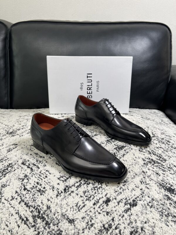 Black Venezia Leather Apron-Toe Derby Shoes