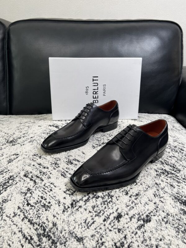 Black Venezia Leather Apron-Toe Derby Shoes