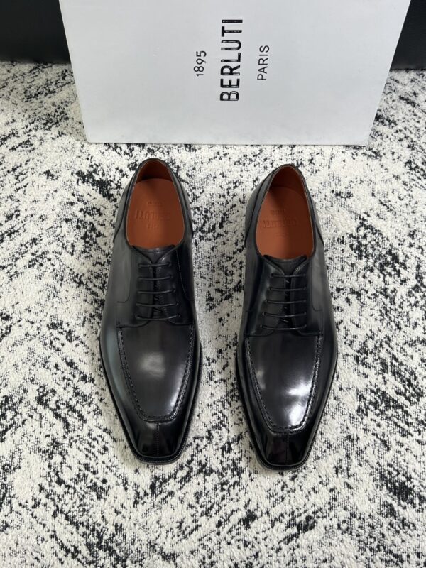 Black Venezia Leather Apron-Toe Derby Shoes
