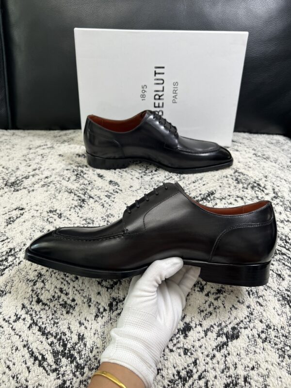 Black Venezia Leather Apron-Toe Derby Shoes