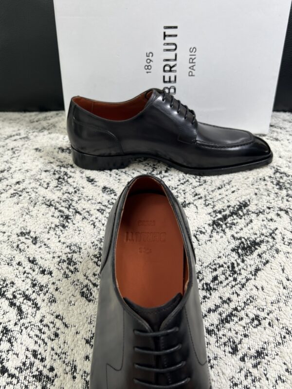 Black Venezia Leather Apron-Toe Derby Shoes