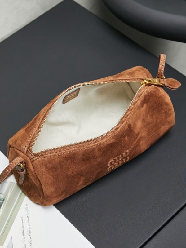 sy_no_D078A6160FCF43D26ADDC0824600867C_7 Caramel Brown Suede Cylindrical Underarm Shoulder Bag