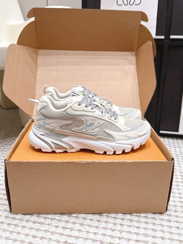 Louis Vuitton Men's Trainer Sneakers – Breathable Mesh Casual Sports Shoes with Chunky Soles
