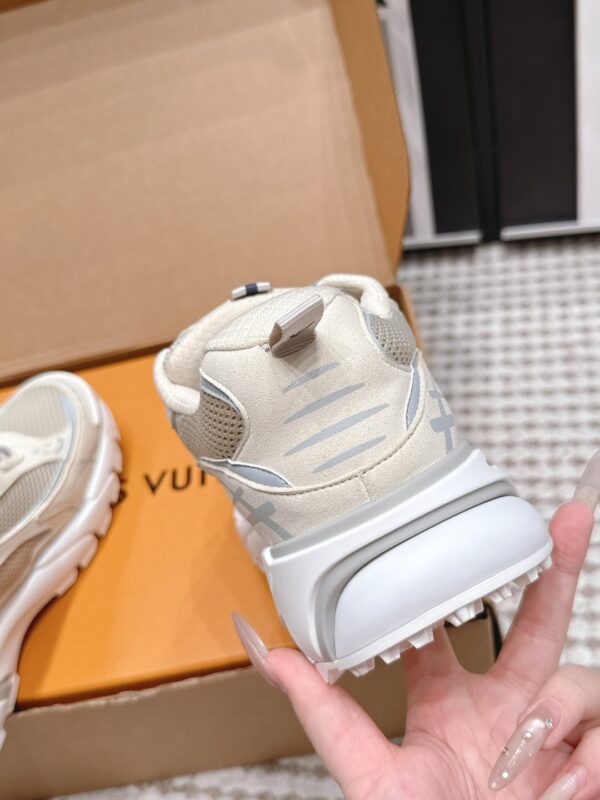 Louis Vuitton Men's Trainer Sneakers – Breathable Mesh Casual Sports Shoes with Chunky Soles