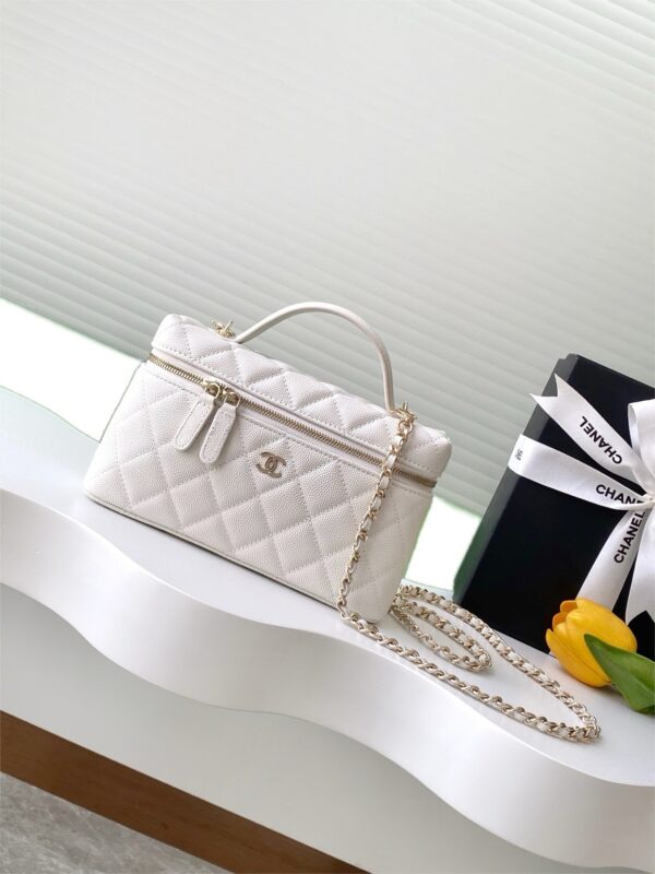 Chanel Caviar Leather Box Bag with Top Handle (Size 25)