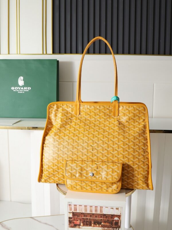 sy_no_D3A182E6D0EFAFF997952C1556FDE599_0 Yellow Goyardine Hardy Small Commuter Tote