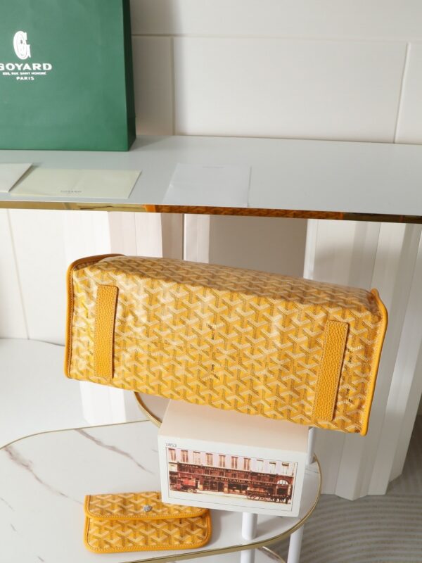 sy_no_D3A182E6D0EFAFF997952C1556FDE599_7 Yellow Goyardine Hardy Small Commuter Tote