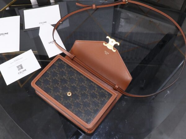 Enveloppe Triomphe Envelope Bag – Leather