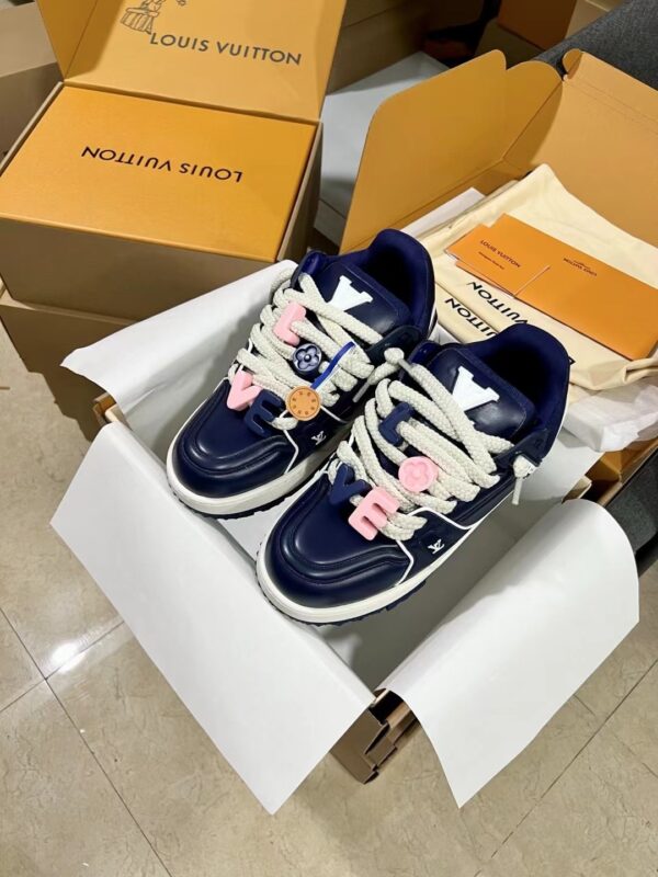 sy_no_D56E970951E478FC5B0B1AC07B1EE1EA_2 Louis Vuitton LV Skate Navy Blue Leather Retro Skate Sneakers
