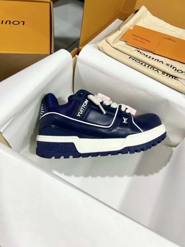 sy_no_D56E970951E478FC5B0B1AC07B1EE1EA_5 Louis Vuitton LV Skate Navy Blue Leather Retro Skate Sneakers