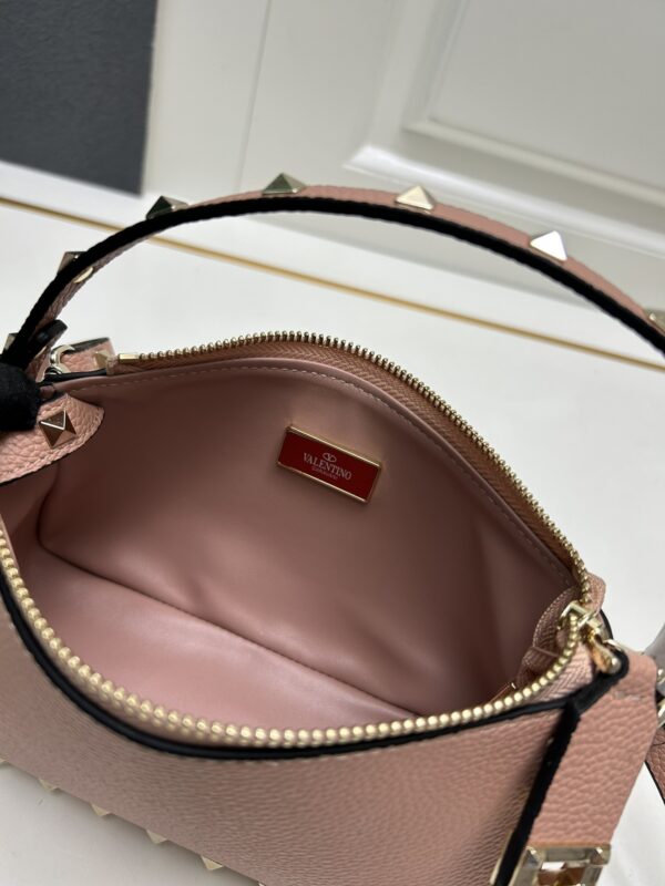 Valentino Garavani Rockstud Small Leather Crossbody Bag – Pink