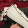 sy_no_D74E968460683EA1651DC99FD9D9BC47_6 White & Black Patent Cap-Toe Chain Ballerinas