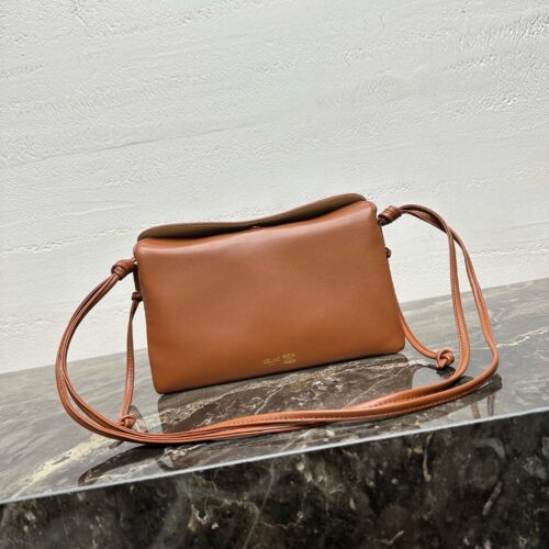 sy_no_D810DE26CCC8DCD90A95FDA739688885_0 Trio Flap Bag – Brown