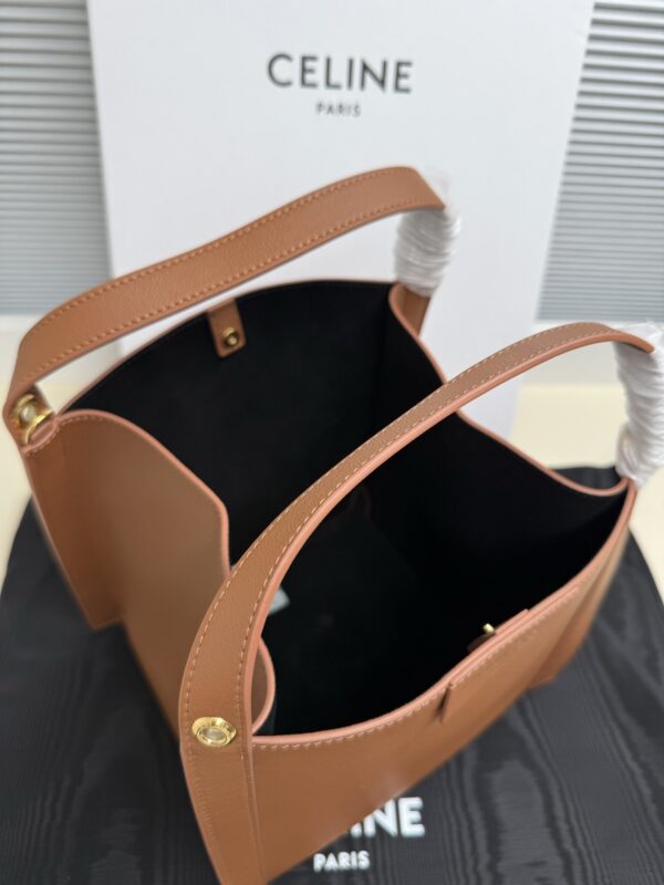 Small Cubo Bag – Brown