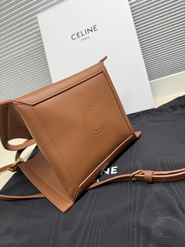 Small Cubo Bag – Brown