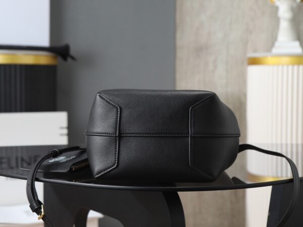 sy_no_D8EC8C26F08A827A097B6E36145EA416_5 Hobo Small Shoulder Bag – Black Natural Calfskin