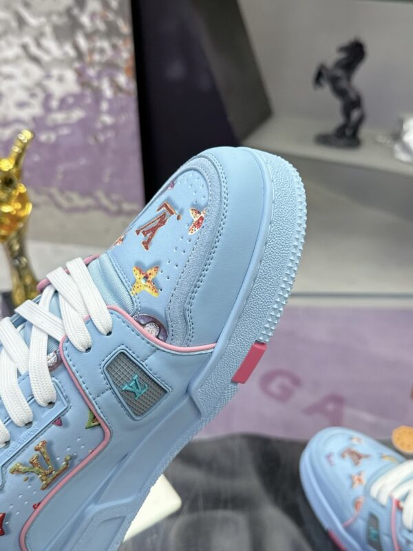 sy_no_D94CAD36664FB71D2E705C056257AC94_5 Louis Vuitton LV Trainer Maxi Sky Blue & Multicolor Monogram Sneakers