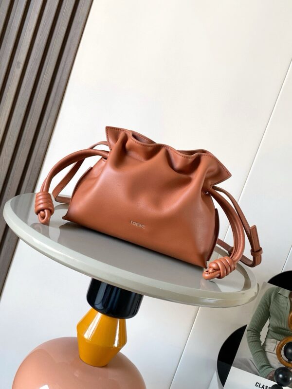 sy_no_D9697925542D06F2FB1096A7334C373D_0 LOEWE Mini Flamenco Knot Bag