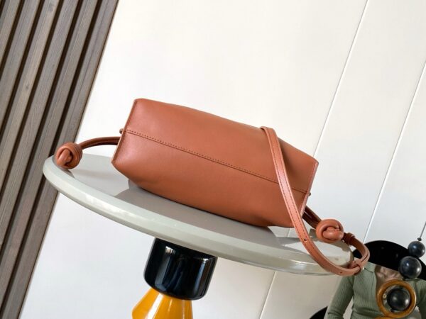 sy_no_D9697925542D06F2FB1096A7334C373D_2 LOEWE Mini Flamenco Knot Bag